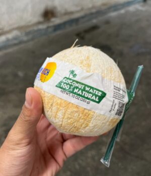 Coconut water 100% natural