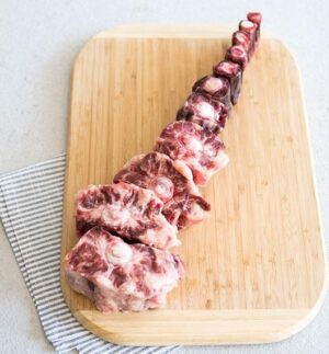 Beef Oxtail / cola de res entera ( 10-15 pounds )
